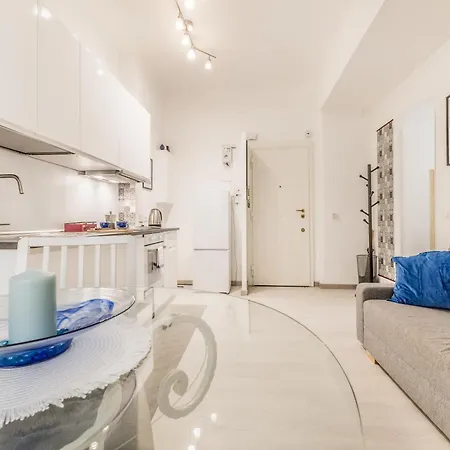 Trastevere Gateway Elegant Monteverde Apartment Rome